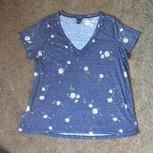Torrid Plus Size Flower V-Neck shirt